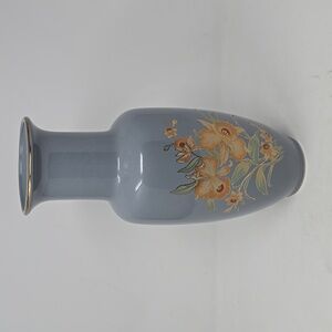 Vintage Japanese Grey Floral Base